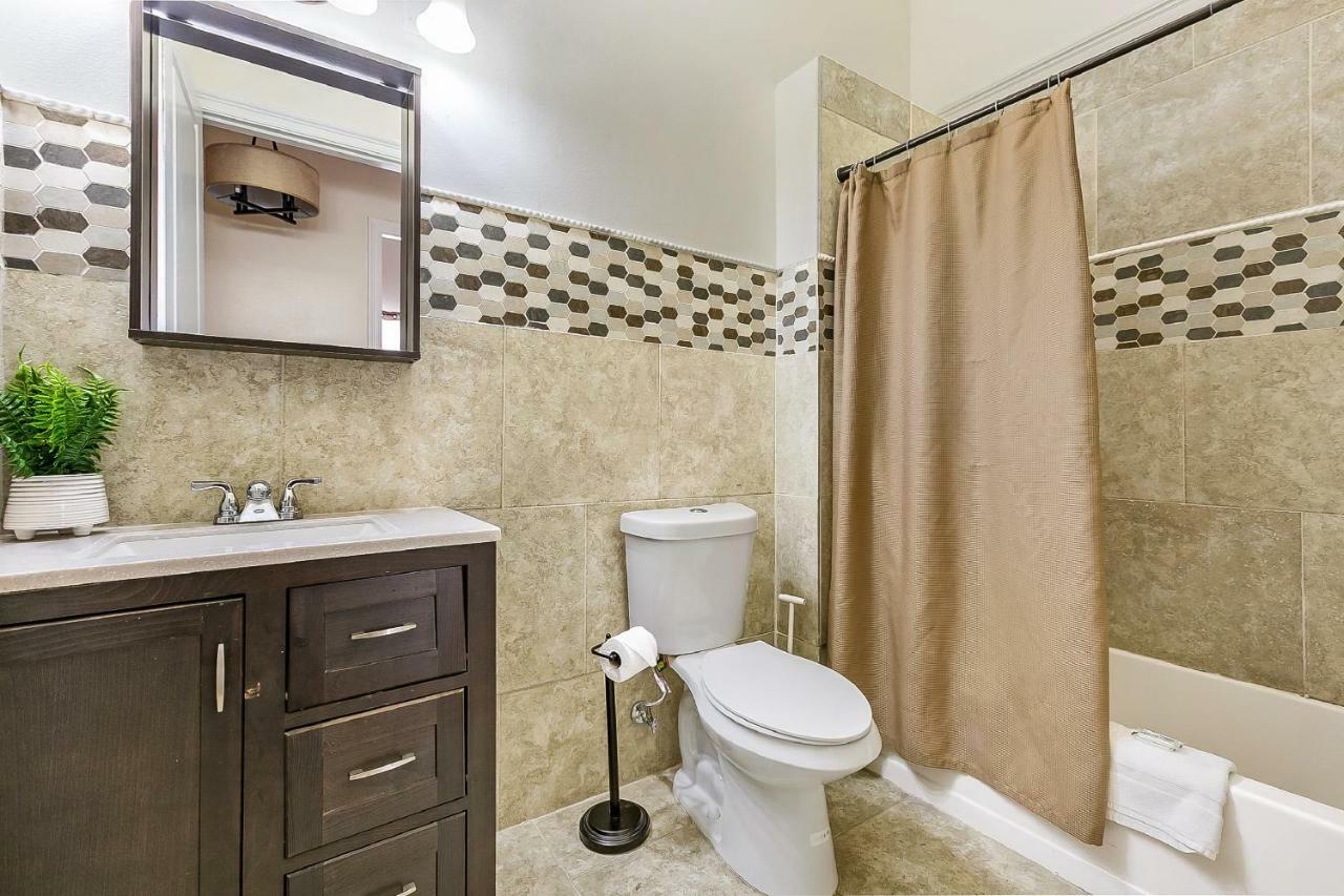 Spacious 4Br Condo On Carondelet Near All Hot Spo Nowy Orlean Zewnętrze zdjęcie