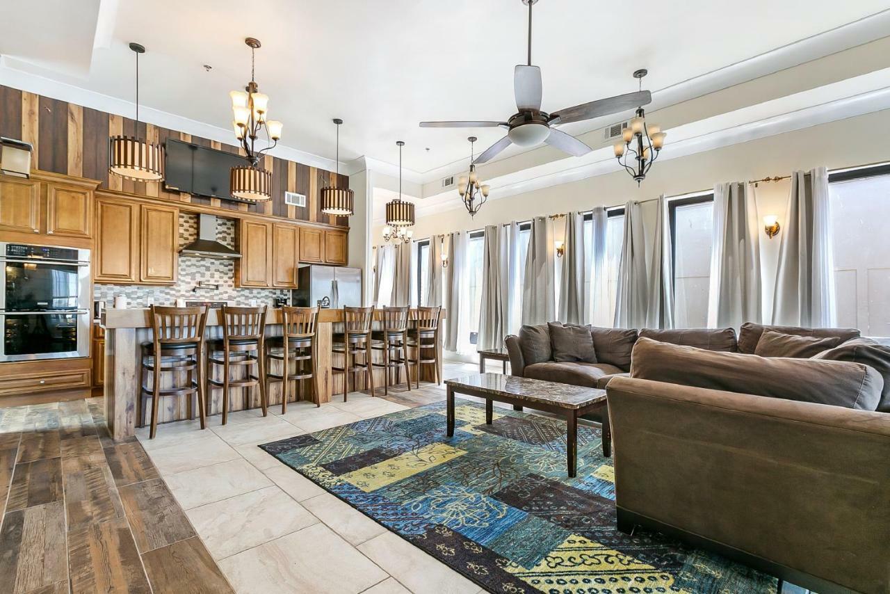 Spacious 4Br Condo On Carondelet Near All Hot Spo Nowy Orlean Zewnętrze zdjęcie